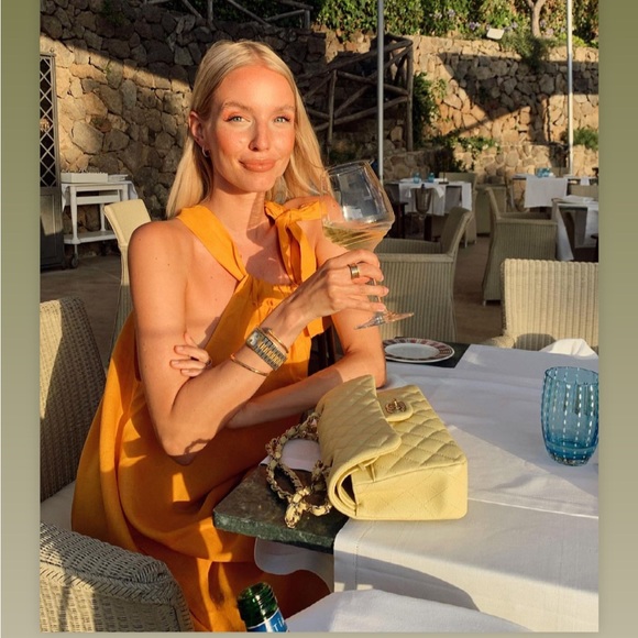 CHANEL Timeless Classic Flap Double Flap bag in Yellow Caviar Leather Medium - Picture 15 of 16